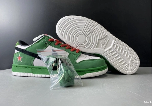 SB 304292-302 Low Dunk Nike Heineken 0728
